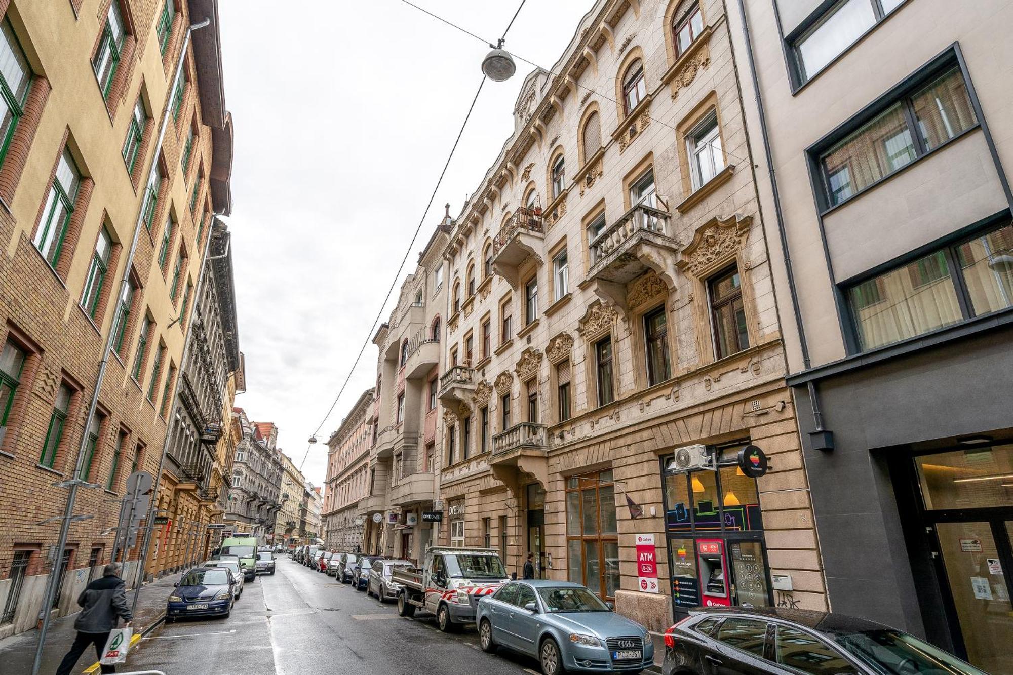 Budapest Magic Blue In Downtown Dış mekan fotoğraf