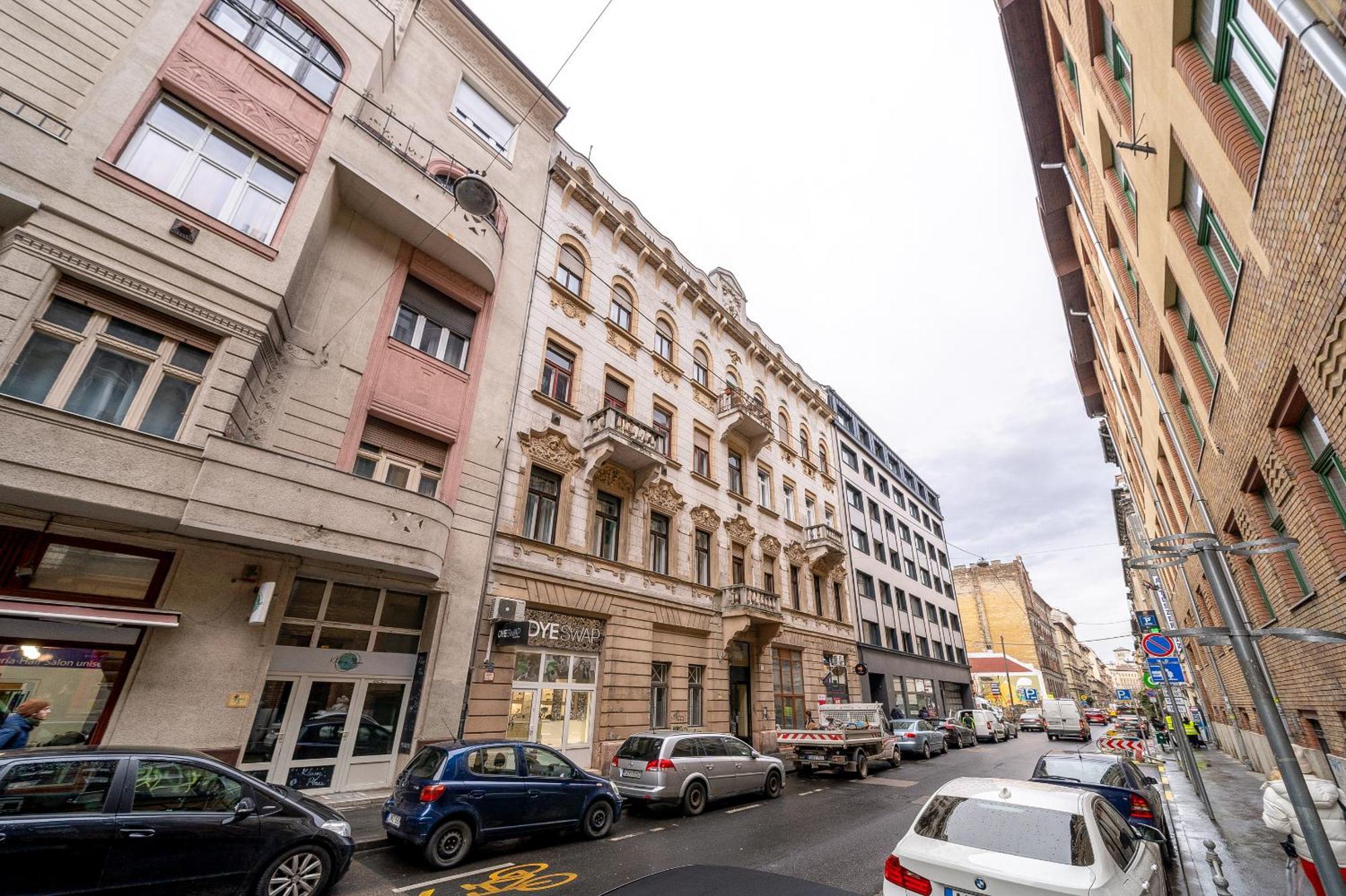 Budapest Magic Blue In Downtown Dış mekan fotoğraf